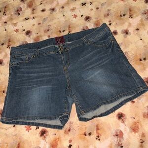 Torrid Denim Blue Women's Shorts size 20